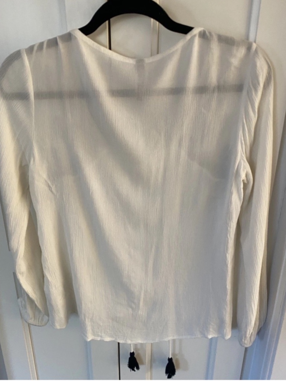 Tiffosi Women's Ivory Peasant Boho Blouse Top with Black Embroidery Women’s Sz S - Picture 9 of 16